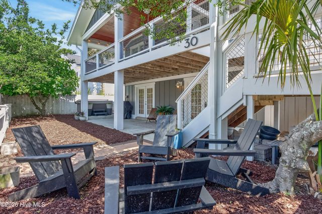 30 W Greensboro Street, Wrightsville Beach, NC 28480