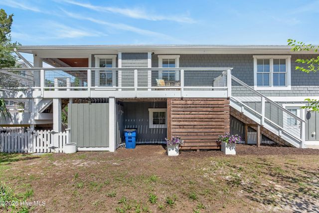 30 W Greensboro Street, Wrightsville Beach, NC 28480