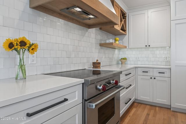 30 W Greensboro Street, Wrightsville Beach, NC 28480