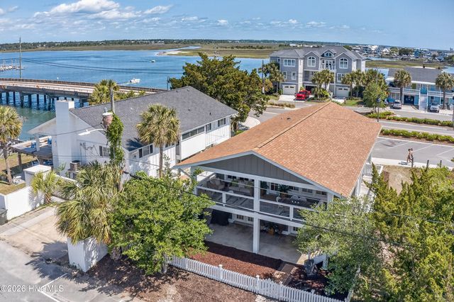 30 W Greensboro Street, Wrightsville Beach, NC 28480