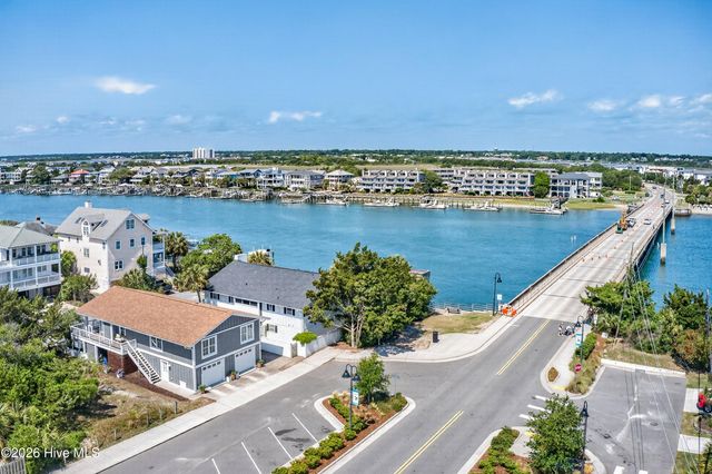 30 W Greensboro Street, Wrightsville Beach, NC 28480
