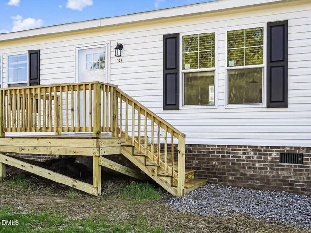 133 Sandy Plains Lane, Henderson, NC 27537