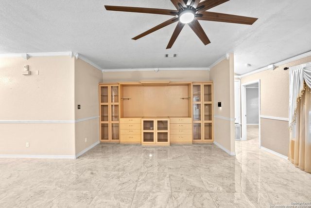 6739 TEZEL BND, San Antonio, TX 78250