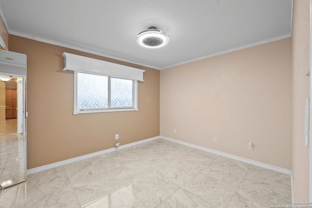 6739 TEZEL BND, San Antonio, TX 78250