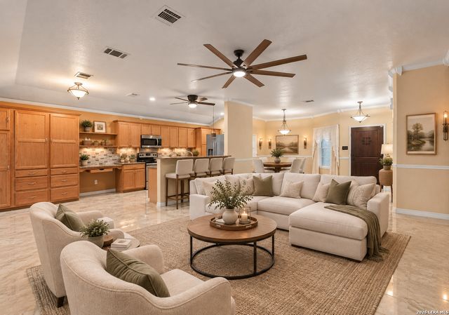 6739 TEZEL BND, San Antonio, TX 78250