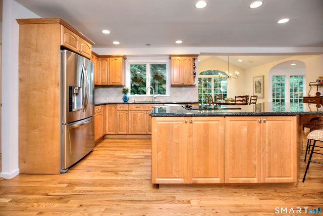 4 North Valley Road, Ridgefield, CT 06877