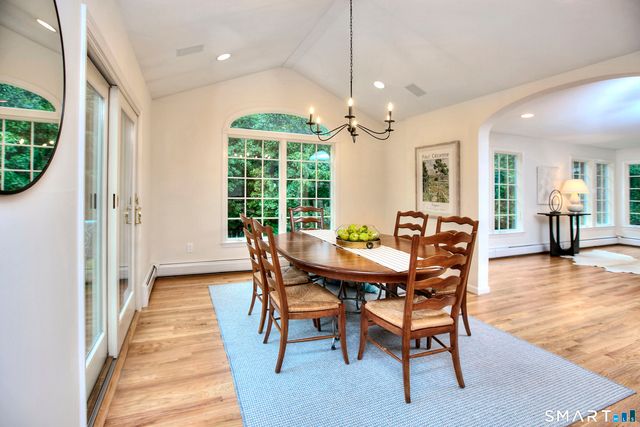 4 North Valley Road, Ridgefield, CT 06877