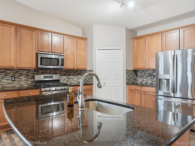 57103 Decora Park Boulevard, New Haven Village, MI 48048