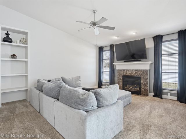 57103 Decora Park Boulevard, New Haven Village, MI 48048