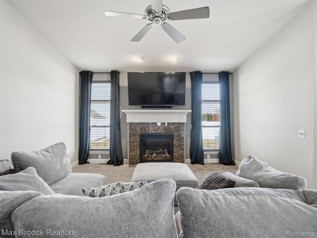 57103 Decora Park Boulevard, New Haven Village, MI 48048