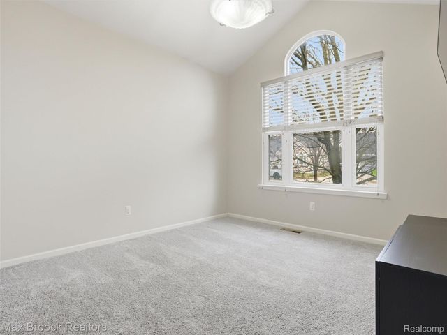 57103 Decora Park Boulevard, New Haven Village, MI 48048