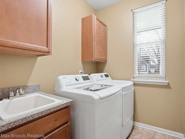 57103 Decora Park Boulevard, New Haven Village, MI 48048