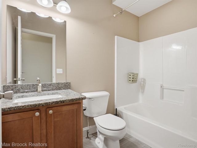 57103 Decora Park Boulevard, New Haven Village, MI 48048