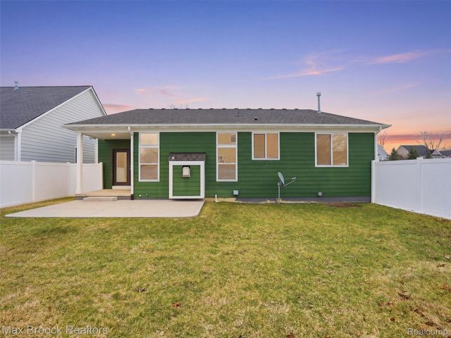 57103 Decora Park Boulevard, New Haven Village, MI 48048