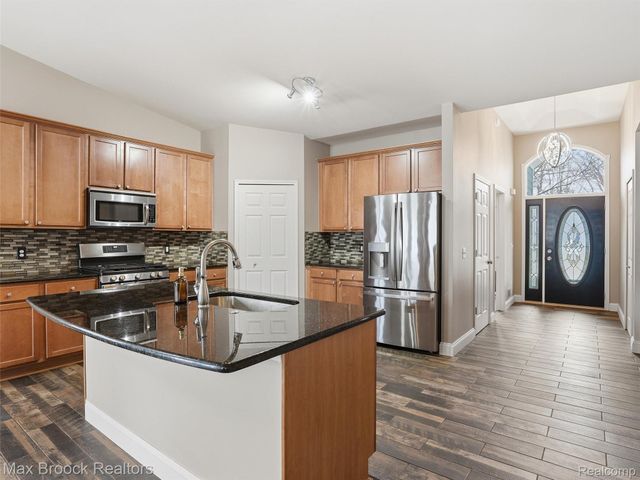 57103 Decora Park Boulevard, New Haven Village, MI 48048