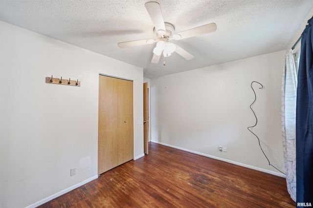 2224 N KNOLLAIRE Drive, Washington, IL 61571