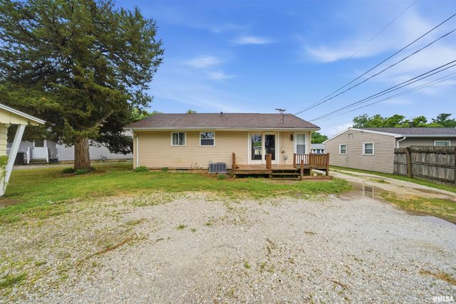 2224 N KNOLLAIRE Drive, Washington, IL 61571
