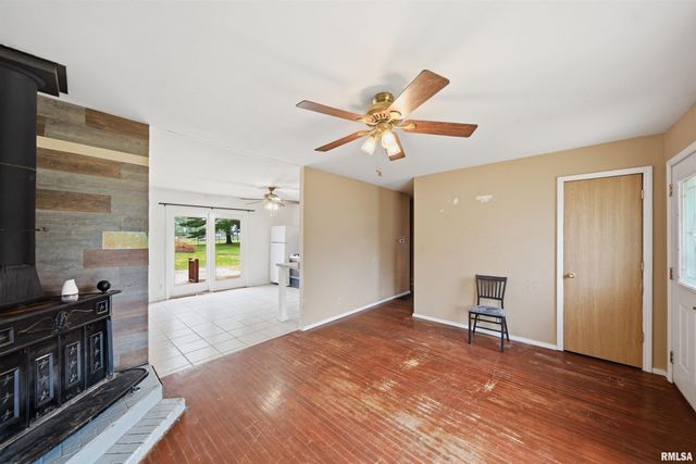 2224 N KNOLLAIRE Drive, Washington, IL 61571