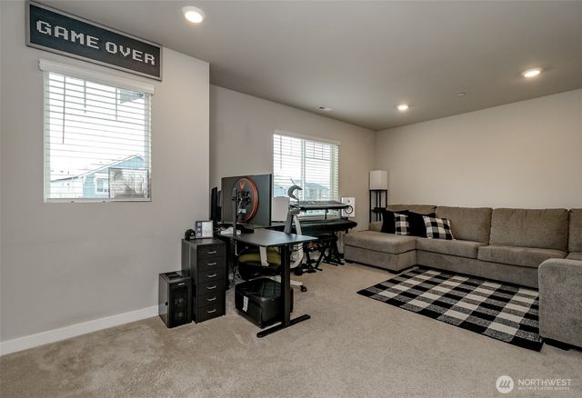 7713 208th Avenue E, Bonney Lake, WA 98391