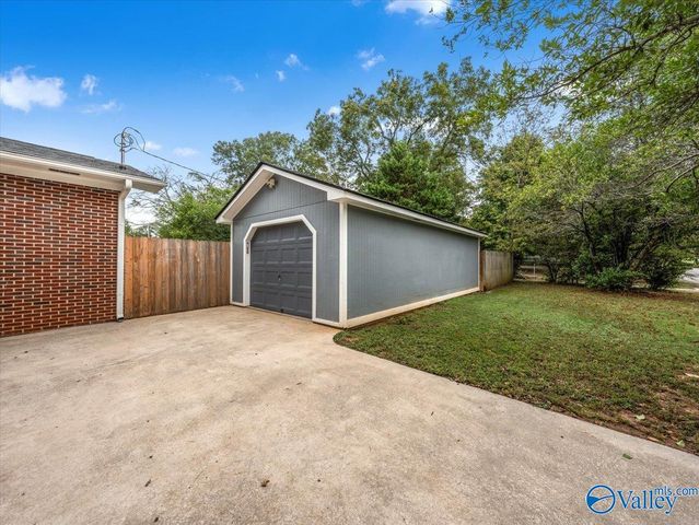 2416 Elliott Street SE, Decatur, AL 35601