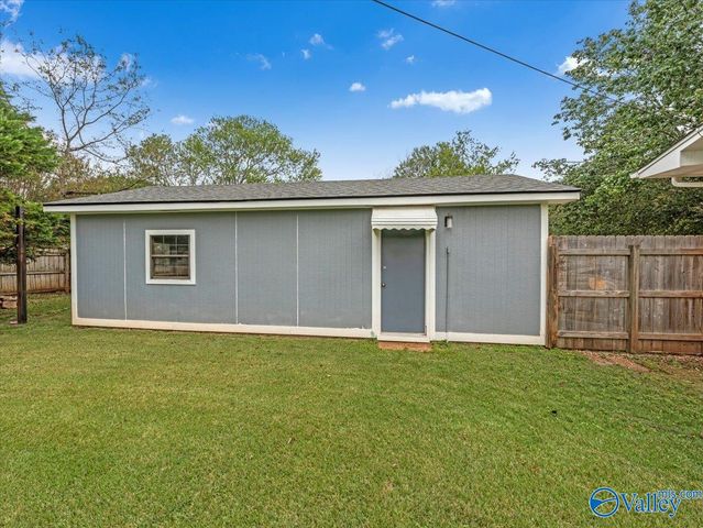 2416 Elliott Street SE, Decatur, AL 35601