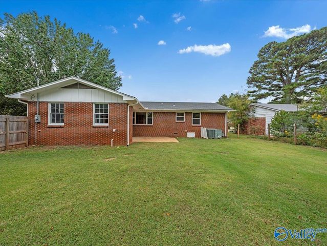 2416 Elliott Street SE, Decatur, AL 35601