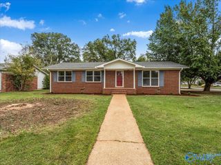 2416 Elliott Street SE, Decatur, AL 35601
