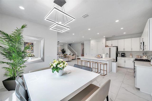 32203 MAHOGANY VALLEY DRIVE, Wesley Chapel, FL 33543