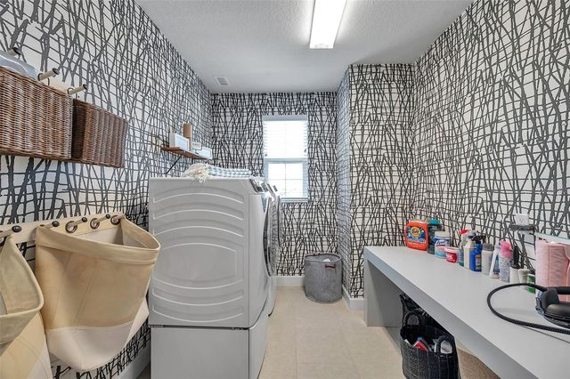 32203 MAHOGANY VALLEY DRIVE, Wesley Chapel, FL 33543
