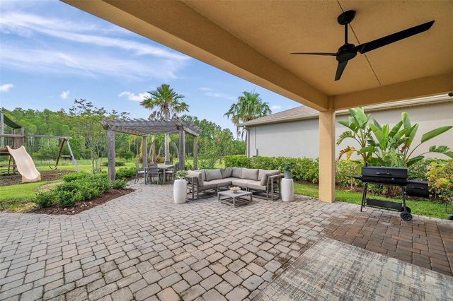 32203 MAHOGANY VALLEY DRIVE, Wesley Chapel, FL 33543