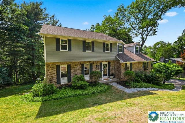 1704 Gable Drive, Coopersburg Boro, PA 18036