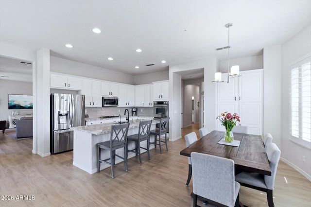 10766 E PALM RIDGE Drive, Scottsdale, AZ 85255