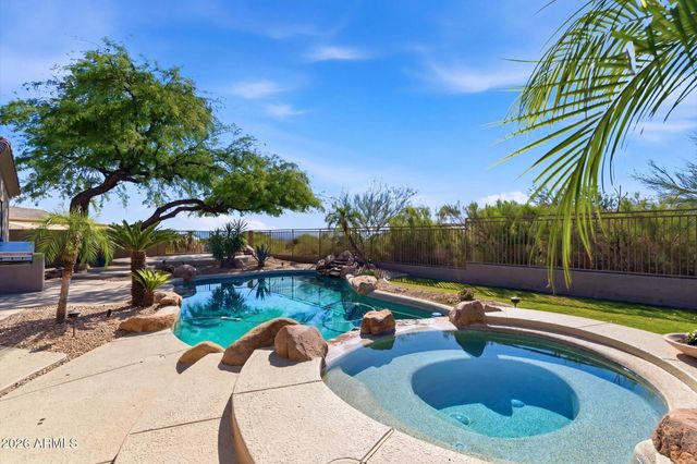 10766 E PALM RIDGE Drive, Scottsdale, AZ 85255