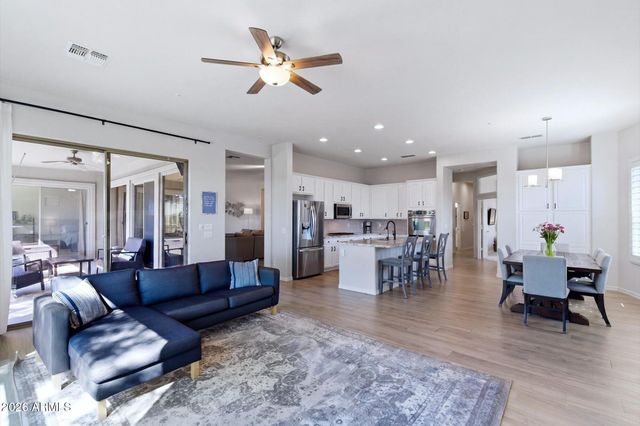 10766 E PALM RIDGE Drive, Scottsdale, AZ 85255