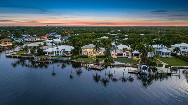 14474 Cypress Island Circle, Palm Beach Gardens, FL 33410