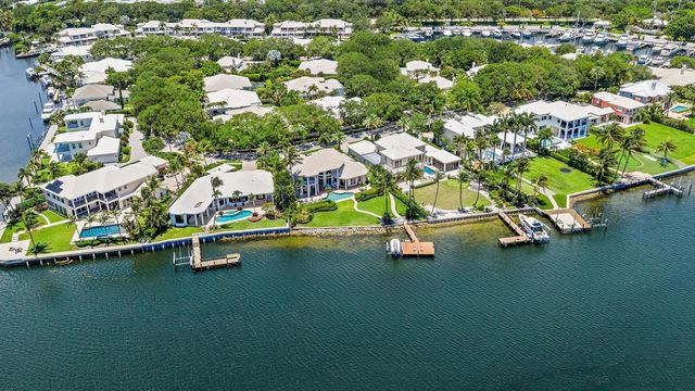 14474 Cypress Island Circle, Palm Beach Gardens, FL 33410
