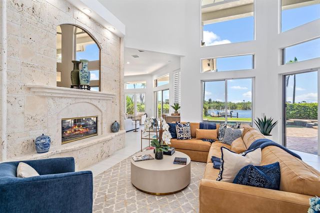 14474 Cypress Island Circle, Palm Beach Gardens, FL 33410