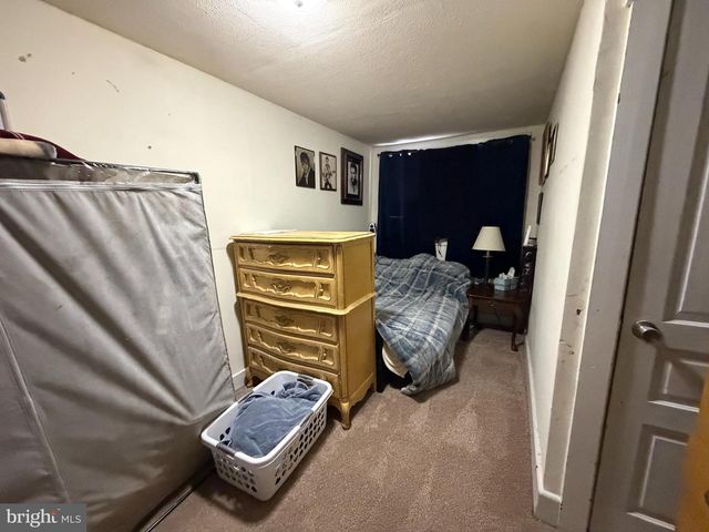 25 W 33RD ST, Reading, PA 19606