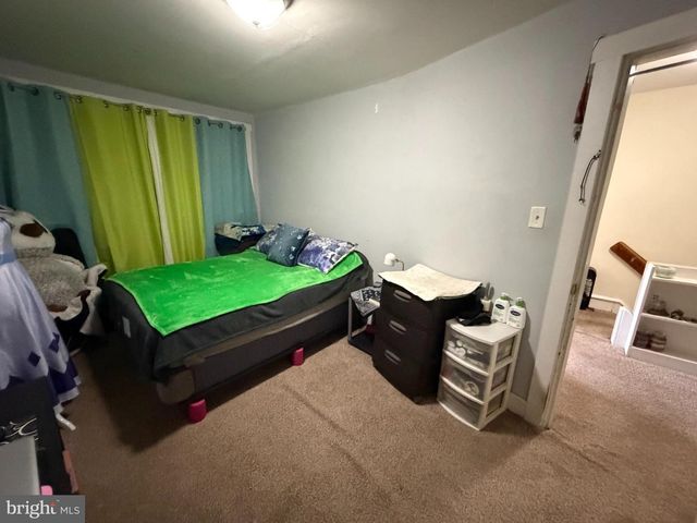 25 W 33RD ST, Reading, PA 19606