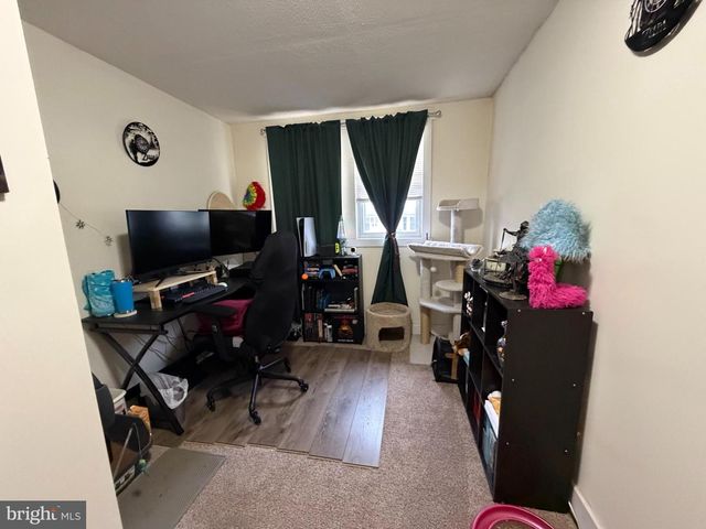 25 W 33RD ST, Reading, PA 19606