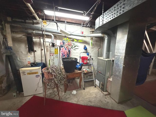 25 W 33RD ST, Reading, PA 19606