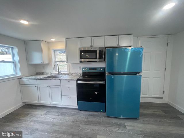 25 W 33RD ST, Reading, PA 19606