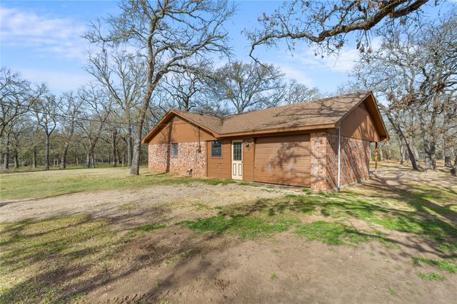 1447 Red Gate Road, Mart, TX 76664