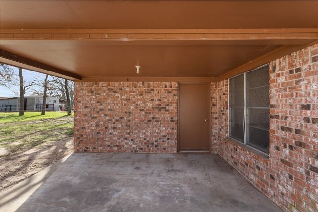 1447 Red Gate Road, Mart, TX 76664