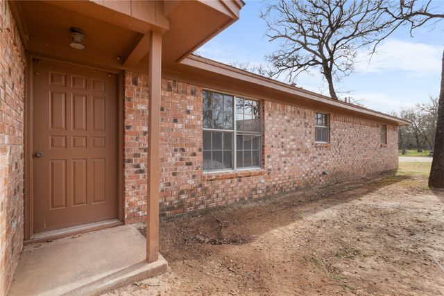 1447 Red Gate Road, Mart, TX 76664