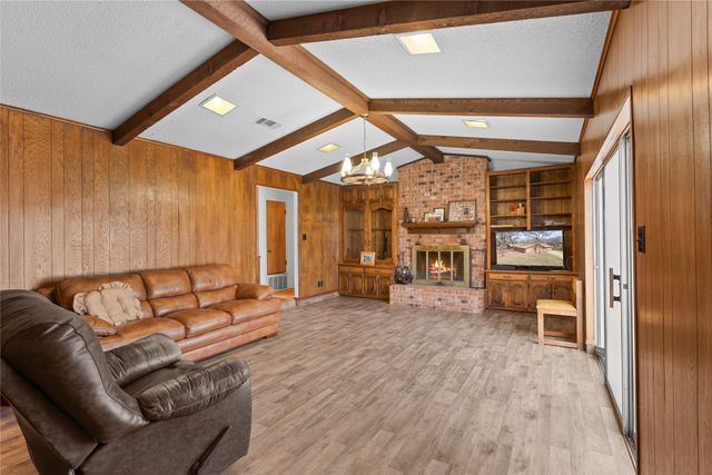 1447 Red Gate Road, Mart, TX 76664