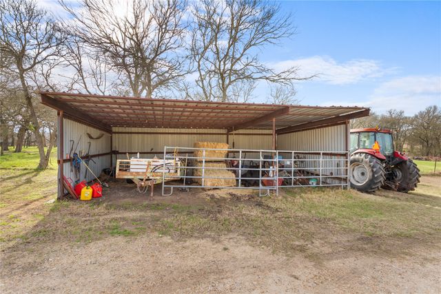 1447 Red Gate Road, Mart, TX 76664