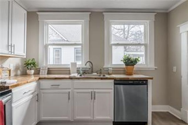 2912 Lafayette Street, St Joseph, MO 64507