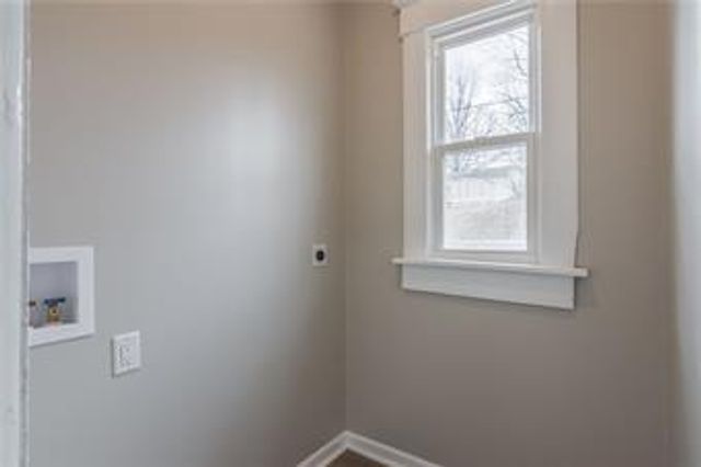 2912 Lafayette Street, St Joseph, MO 64507