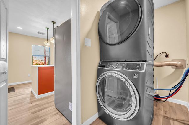 2915 Robertson Street, Houston, TX 77009